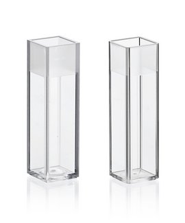 Küvette, 4 opt.Fenster, makro, nestnummern-sortiert, UV-transparent, Mindestfüllvolumen 2,5 ml